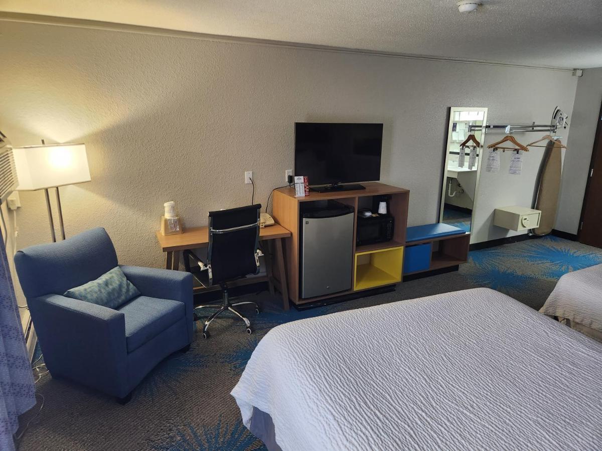 Days Inn By Wyndham Sioux Falls Airport Exterior photo